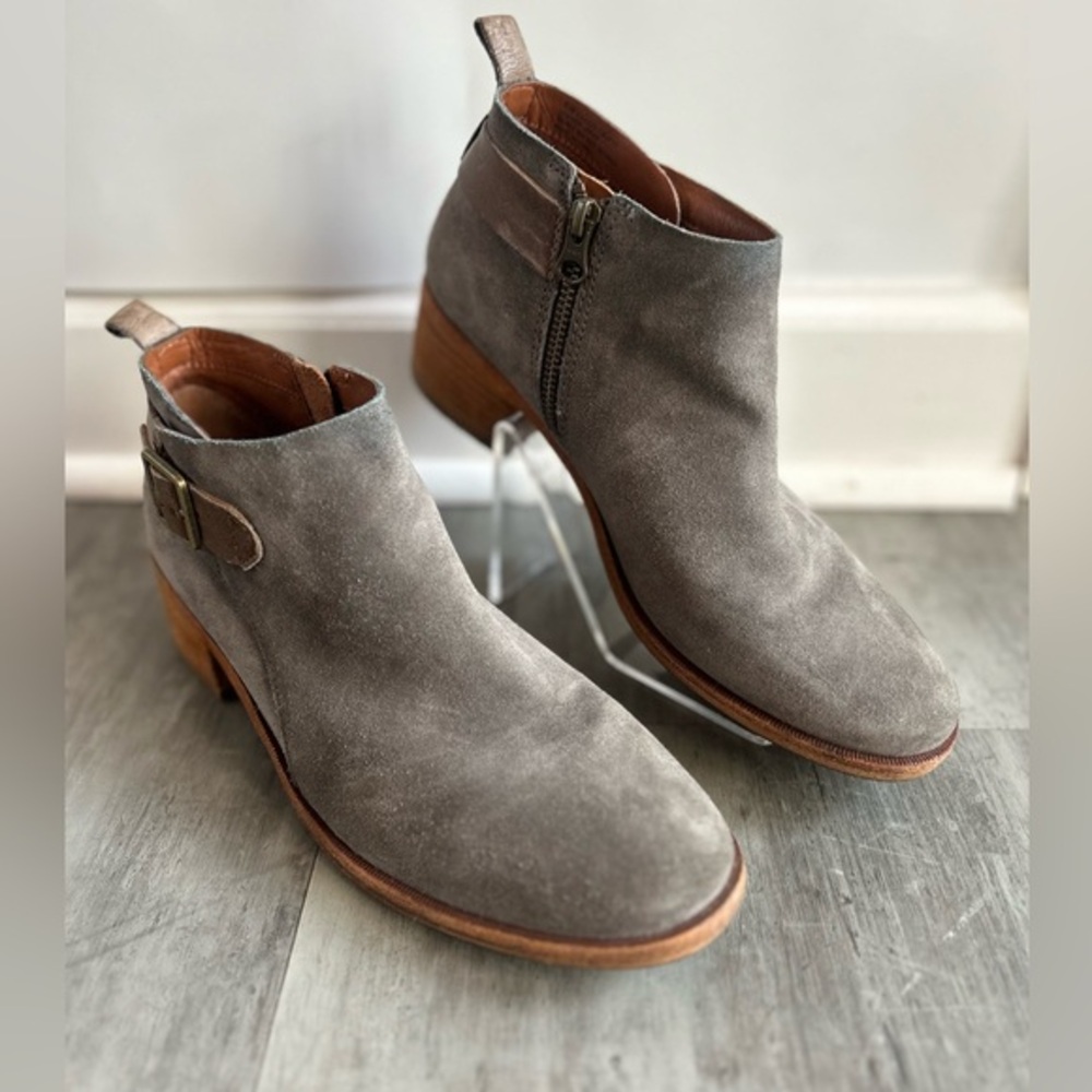 Kork-Ease Suede Ankle Booties Gray Block Heel Buckle Zip Leather US 8.5 Comfort
